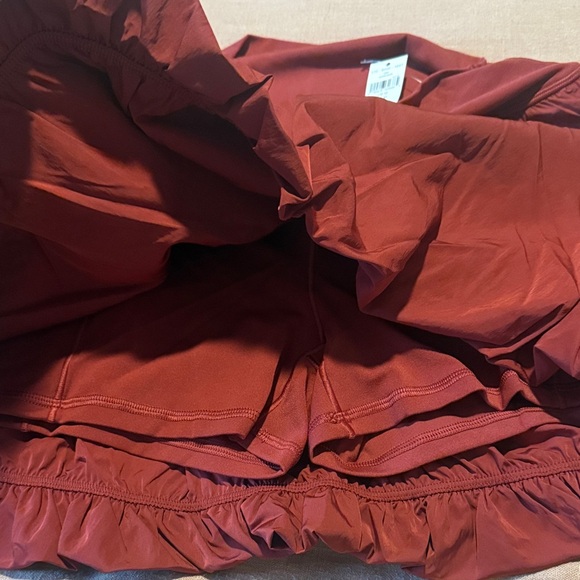 Burgundy/Red Bubble Skirt w/ shorts - Picture 3 of 3